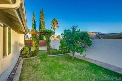 Exterior - 5359 Triple Crown Dr, Bonsall, CA 92003 photo 19 of 24