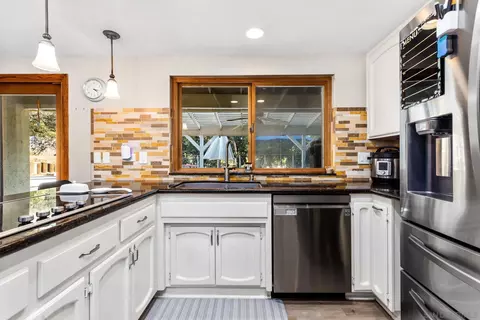 Kitchen - 16614 Wikiup Rd, Ramona, CA 92065 photo 5 of 5