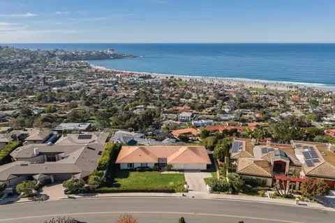 View/Area - 8330 Prestwick Dr, La Jolla, CA 92037 photo 11 of 13