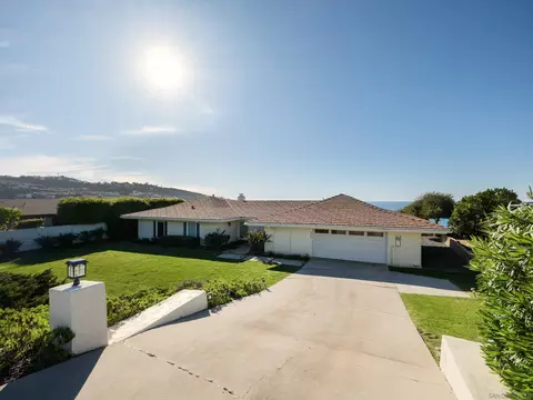 Exterior - 8330 Prestwick Dr, La Jolla, CA 92037 photo 2 of 2
