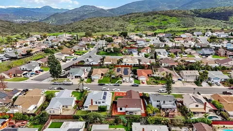 10902 Whippletree Ln, Spring Valley, CA 91978 photo 61