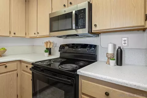 Kitchen - 4701 Date Ave #219, La Mesa, CA 91942 photo 4 of 4