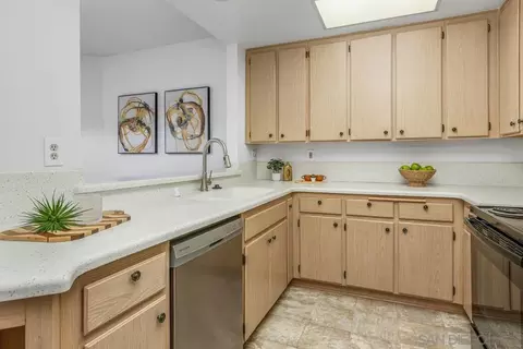 Kitchen - 4701 Date Ave #219, La Mesa, CA 91942 photo 3 of 4