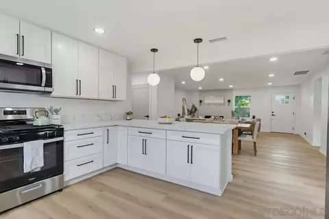Kitchen - 15751 Lyons Valley Rd, Jamul, CA 91935 photo 5 of 7