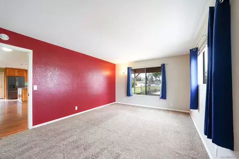 Living - 1465 Barnett Rd, Ramona, CA 92065 photo 5 of 5