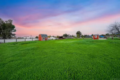 Exterior - 1465 Barnett Rd, Ramona, CA 92065 photo 11 of 13