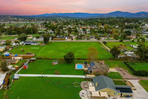 View/Area - 1465 Barnett Rd, Ramona, CA 92065 photo 7 of 9