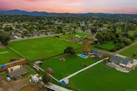 View/Area - 1465 Barnett Rd, Ramona, CA 92065 photo 4 of 9