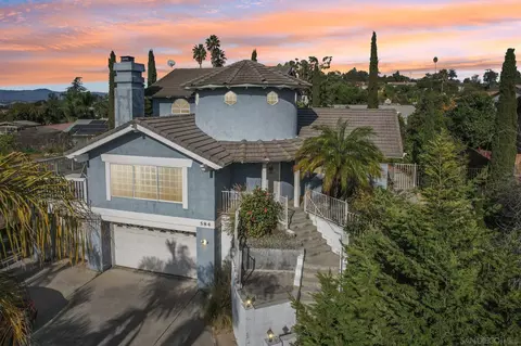 584 E Bobier, Vista, CA 92084