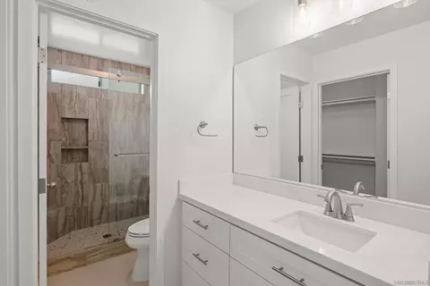 Bath - 4216 Esperanza Way, Oceanside, CA 92056 photo 2 of 3