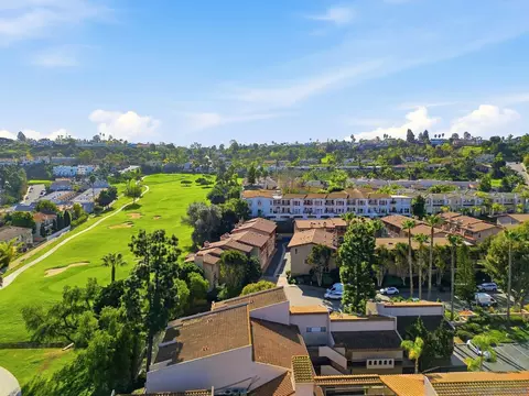 View/Area - 2564 Navarra Dr #115, Carlsbad, CA 92009 photo 4 of 7