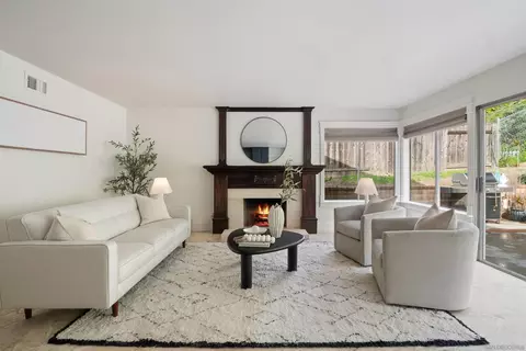 Living - 1760 Woodbine Pl, Oceanside, CA 92054 photo 3 of 4