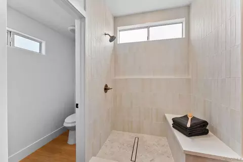 Bath - 4695 Adra Way, Oceanside, CA 92056 photo 2 of 3