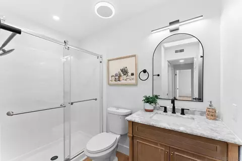 Bath - 4695 Adra Way, Oceanside, CA 92056 photo 3 of 3
