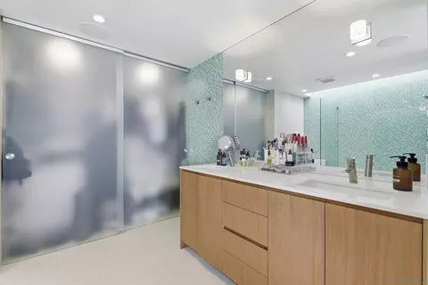 Bath - 441 S Sierra Ave #308, Solana Beach, CA 92075 photo 1 of 4