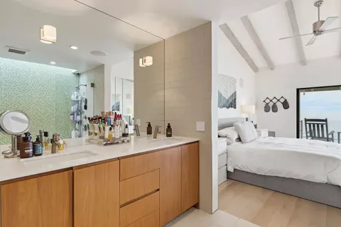 Bath - 441 S Sierra Ave #308, Solana Beach, CA 92075 photo 3 of 4