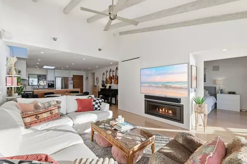 Living - 441 S Sierra Ave #308, Solana Beach, CA 92075 photo 2 of 3
