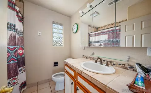 Bath - 31141 Saddleback Rd, Valley Center, CA 92082 photo 2 of 2