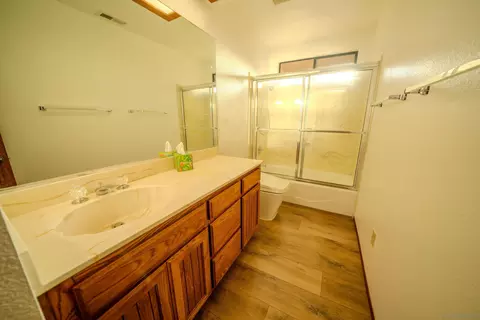 Bath - 526 Brazos St, Ramona, CA 92065 photo 3 of 4