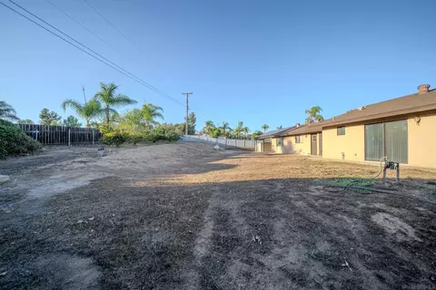 Exterior - 526 Brazos St, Ramona, CA 92065 photo 12 of 17