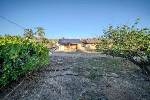 Exterior - 526 Brazos St, Ramona, CA 92065 photo 16 of 17