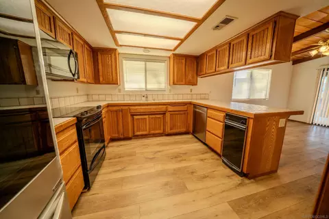 Kitchen - 526 Brazos St, Ramona, CA 92065 photo 1 of 2