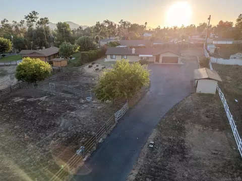 View/Area - 526 Brazos St, Ramona, CA 92065 photo 3 of 4