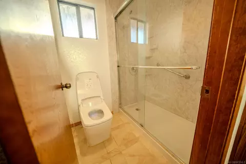 Bath - 526 Brazos St, Ramona, CA 92065 photo 2 of 4
