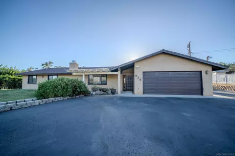 Exterior - 526 Brazos St, Ramona, CA 92065 photo 6 of 17