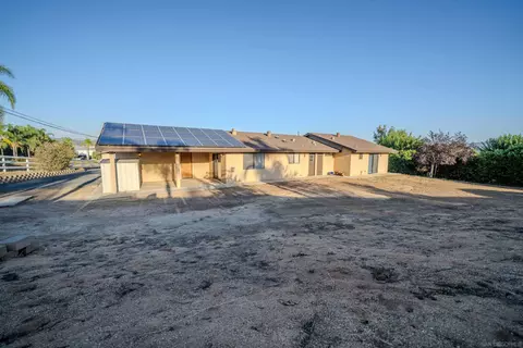 Exterior - 526 Brazos St, Ramona, CA 92065 photo 10 of 17