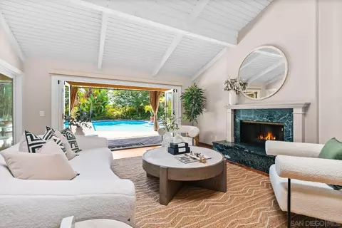 5979 Via Zurita, La Jolla, CA 92037