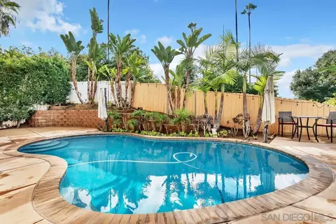 Exterior - 2167 Sunset Dr, Escondido, CA 92025 photo 4 of 12