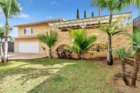 Exterior - 2167 Sunset Dr, Escondido, CA 92025 photo 1 of 12