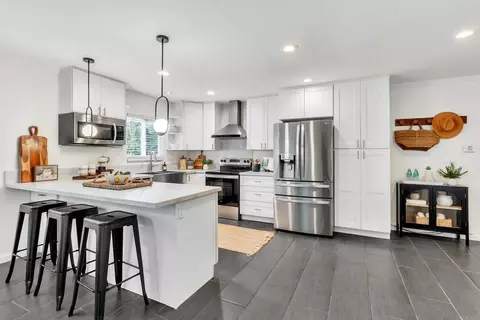 Kitchen - 2167 Sunset Dr, Escondido, CA 92025 photo 2 of 3