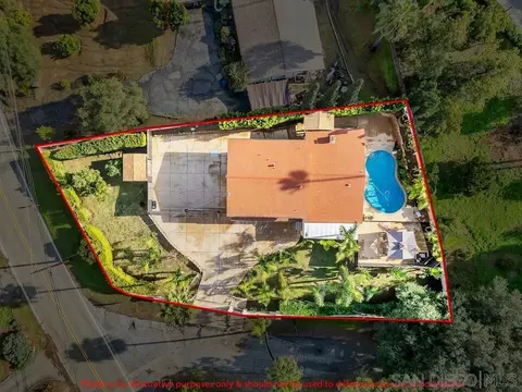 View/Area - 2167 Sunset Dr, Escondido, CA 92025 photo 4 of 4