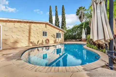 Exterior - 2167 Sunset Dr, Escondido, CA 92025 photo 12 of 12
