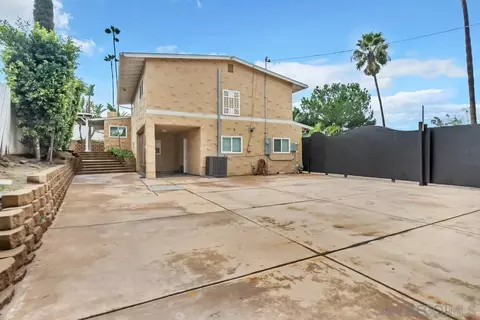 Exterior - 2167 Sunset Dr, Escondido, CA 92025 photo 7 of 12