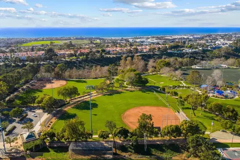 View/Area - 6922 Pear Tree Dr, Carlsbad, CA 92011 photo 14 of 15