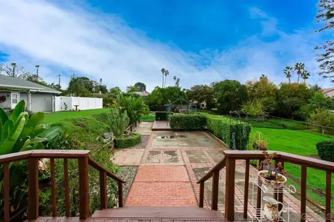 10565 Burned Oak Ln, Escondido, CA 92026 photo 40