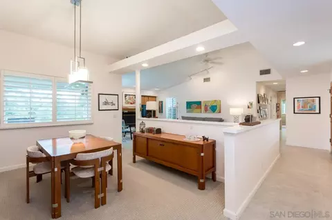 10565 Burned Oak Ln, Escondido, CA 92026 photo 6