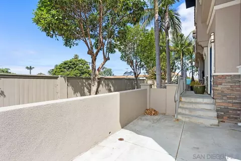 Exterior - 4007 Bluff View Way, Carlsbad, CA 92008 photo 3 of 4