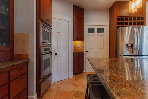Entry Way - 210 E 6th Ave, Escondido, CA 92025 photo 4 of 6