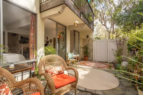 2412 Altisma Way #D, Carlsbad, CA 92009