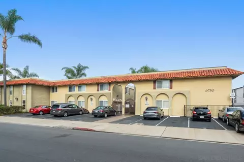 6750 Beadnell Way #30, San Diego, CA 92117