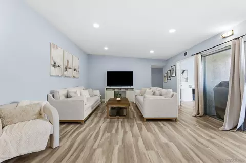 Living - 2508 Dorm Way, Spring Valley, CA 91977 photo 4 of 5