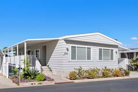 7004 San Carlos St, Carlsbad, CA 92011
