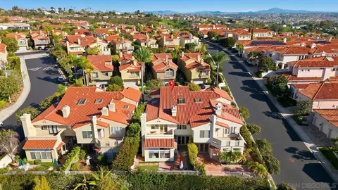 View/Area - 1618 Caminito Solidago, La Jolla, CA 92037 photo 6 of 11