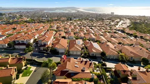View/Area - 1618 Caminito Solidago, La Jolla, CA 92037 photo 4 of 11