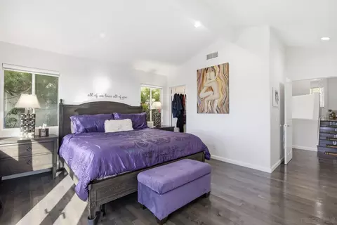 Bedroom - 1618 Caminito Solidago, La Jolla, CA 92037 photo 3 of 9