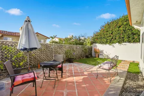 Exterior - 1618 Caminito Solidago, La Jolla, CA 92037 photo 6 of 7